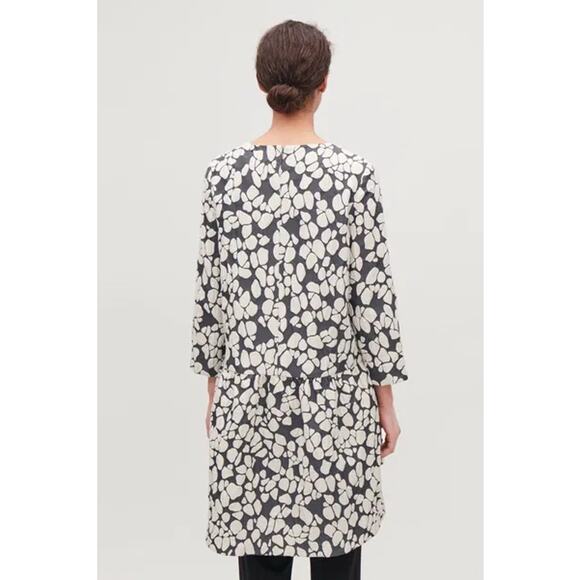 Cos Women's Cream Black Pebble Pattern Gathered Jacquard A-line Dress Size 12 - Picture 2 of 10
